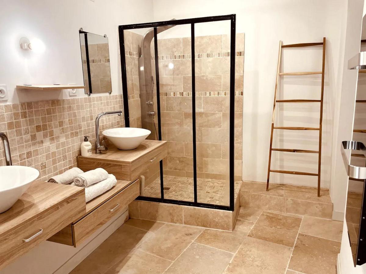 Nemausa Apartis Ним Екстериор снимка