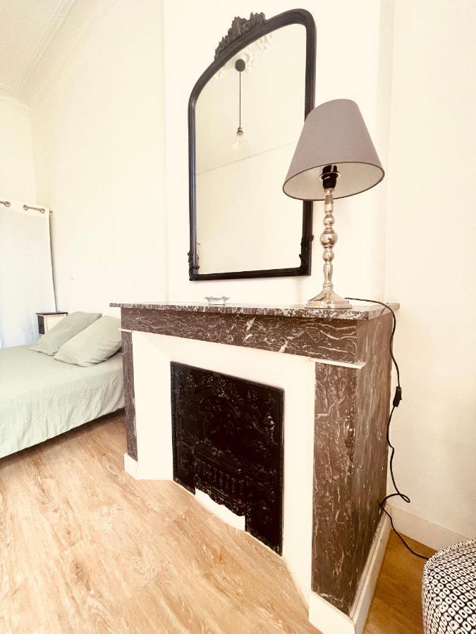 Nemausa Apartis Ним Екстериор снимка
